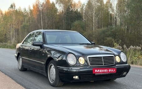 Mercedes-Benz E-Класс, 1998 год, 570 000 рублей, 8 фотография