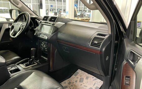 Toyota Land Cruiser Prado 150 рестайлинг 2, 2016 год, 4 649 000 рублей, 12 фотография