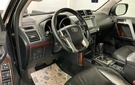 Toyota Land Cruiser Prado 150 рестайлинг 2, 2016 год, 4 649 000 рублей, 10 фотография