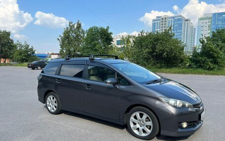 Toyota Wish II, 2013 год, 1 690 000 рублей, 4 фотография