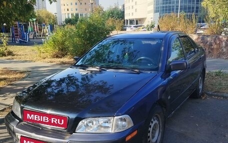 Volvo S40 II, 2000 год, 300 000 рублей, 1 фотография