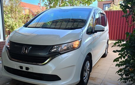 Honda Freed II, 2017 год, 1 895 000 рублей, 33 фотография