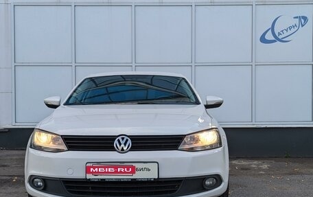 Volkswagen Jetta VI, 2011 год, 950 000 рублей, 4 фотография