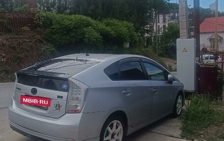 Toyota Prius, 2011 год, 1 250 000 рублей, 2 фотография