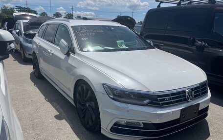 Volkswagen Passat B8 рестайлинг, 2015 год, 1 790 000 рублей, 3 фотография