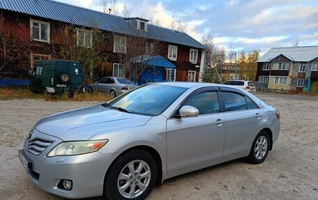 Toyota Camry, 2011 год, 1 820 000 рублей, 1 фотография