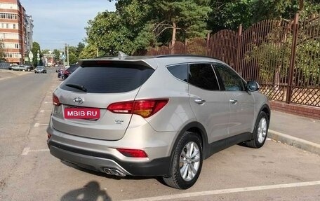 Hyundai Santa Fe III рестайлинг, 2017 год, 2 600 000 рублей, 1 фотография