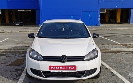 Volkswagen Golf VI, 2011 год, 860 000 рублей, 2 фотография