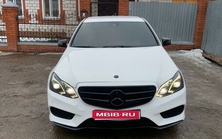 Mercedes-Benz E-Класс, 2013 год, 1 400 000 рублей, 4 фотография