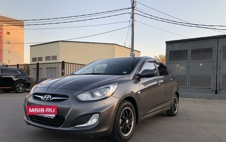 Hyundai Solaris II рестайлинг, 2011 год, 650 000 рублей, 3 фотография