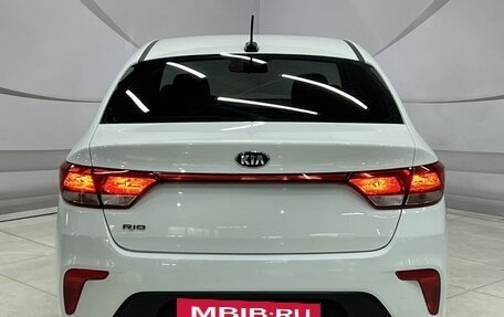 KIA Rio IV, 2018 год, 998 000 рублей, 6 фотография