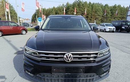 Volkswagen Tiguan II, 2020 год, 2 994 995 рублей, 2 фотография