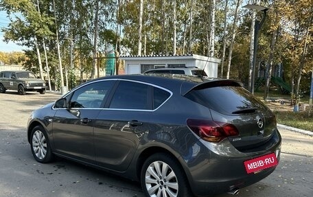 Opel Astra J, 2011 год, 850 000 рублей, 5 фотография