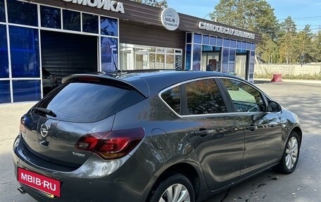 Opel Astra J, 2011 год, 850 000 рублей, 4 фотография