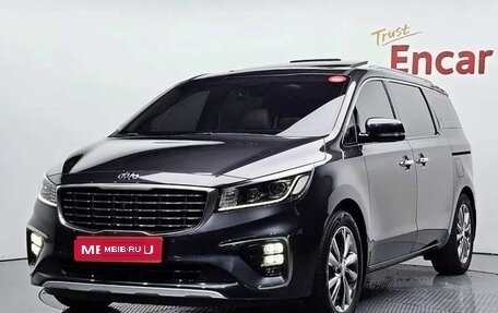 KIA Carnival III, 2019 год, 2 650 000 рублей, 1 фотография