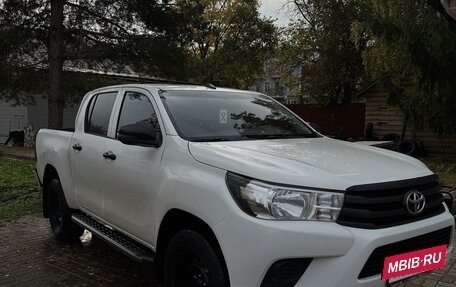 Toyota Hilux VIII, 2020 год, 3 500 000 рублей, 5 фотография