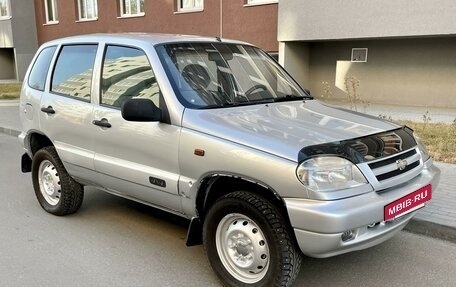 Chevrolet Niva I рестайлинг, 2003 год, 359 000 рублей, 3 фотография