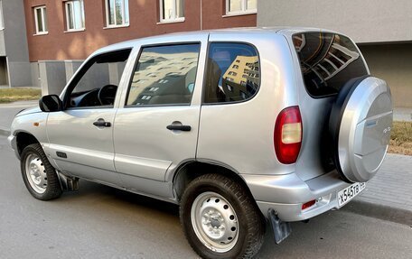 Chevrolet Niva I рестайлинг, 2003 год, 359 000 рублей, 4 фотография