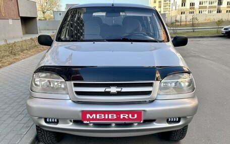 Chevrolet Niva I рестайлинг, 2003 год, 359 000 рублей, 2 фотография