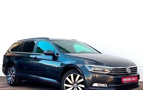 Volkswagen Passat B8 рестайлинг, 2018 год, 2 052 800 рублей, 3 фотография