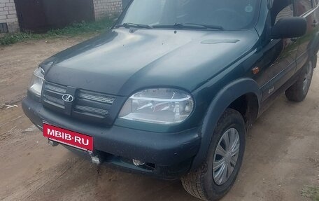 Chevrolet Niva I рестайлинг, 2004 год, 350 000 рублей, 3 фотография