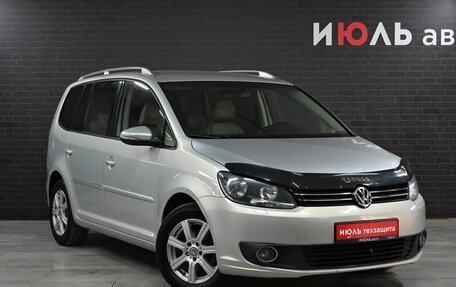 Volkswagen Touran III, 2011 год, 1 035 000 рублей, 3 фотография