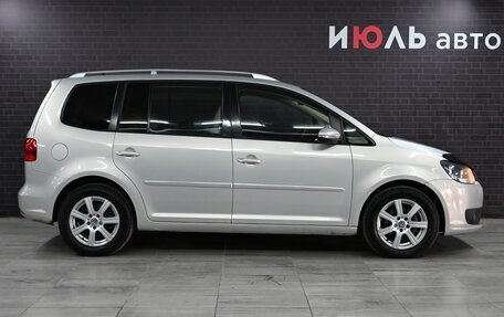 Volkswagen Touran III, 2011 год, 1 035 000 рублей, 9 фотография