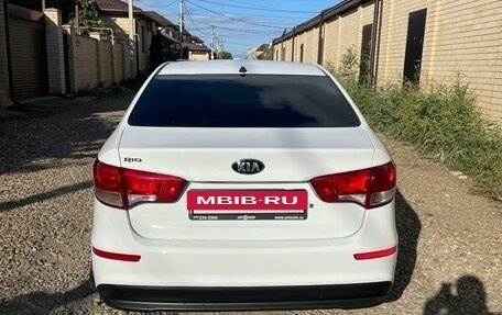 KIA Rio III рестайлинг, 2016 год, 920 000 рублей, 4 фотография