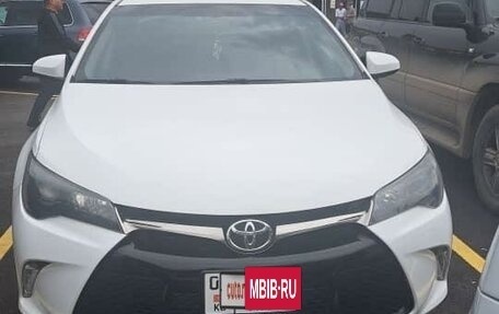 Toyota Camry, 2015 год, 1 900 000 рублей, 3 фотография