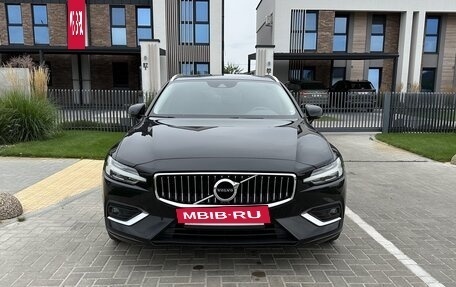 Volvo V60 II, 2019 год, 2 814 702 рублей, 5 фотография