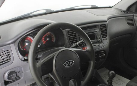 KIA Rio II, 2011 год, 695 000 рублей, 13 фотография