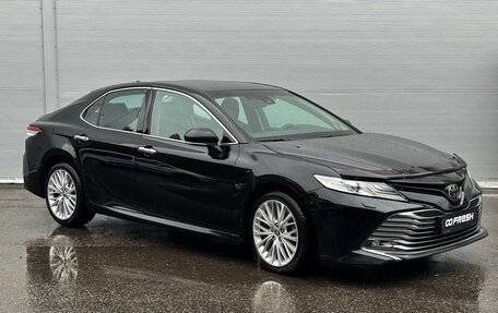 Toyota Camry, 2018 год, 2 570 000 рублей, 1 фотография