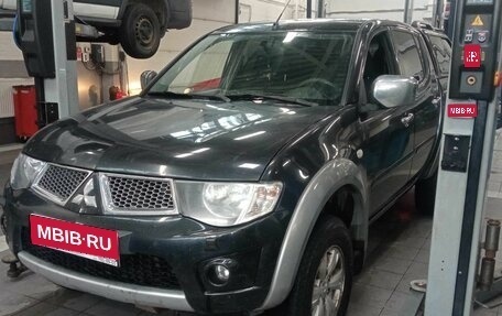 Mitsubishi L200 IV рестайлинг, 2012 год, 1 733 000 рублей, 1 фотография