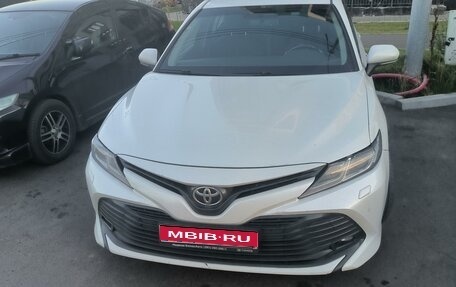 Toyota Camry, 2019 год, 2 900 000 рублей, 1 фотография