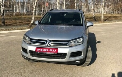 Volkswagen Touareg III, 2012 год, 2 000 000 рублей, 1 фотография