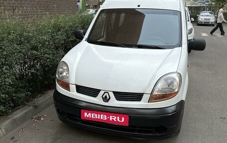 Renault Kangoo II рестайлинг, 2005 год, 1 фотография