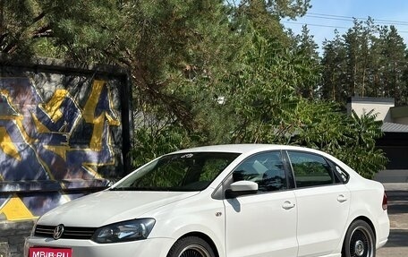 Volkswagen Polo VI (EU Market), 2012 год, 990 000 рублей, 1 фотография