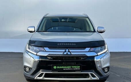 Mitsubishi Outlander III рестайлинг 3, 2021 год, 3 850 000 рублей, 2 фотография