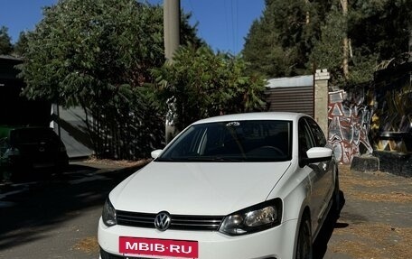 Volkswagen Polo VI (EU Market), 2012 год, 990 000 рублей, 3 фотография