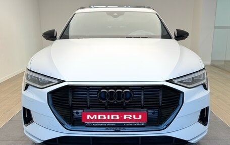 Audi e-tron I, 2020 год, 6 550 000 рублей, 2 фотография