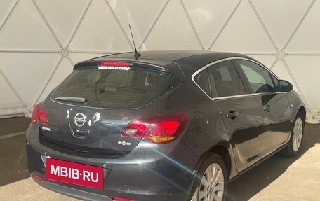 Opel Astra J, 2011 год, 725 500 рублей, 4 фотография