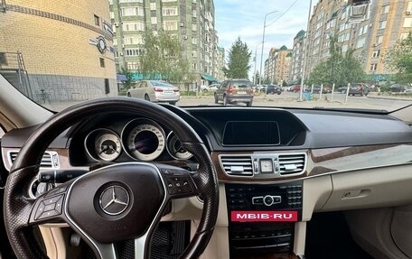 Mercedes-Benz E-Класс, 2013 год, 2 140 000 рублей, 14 фотография