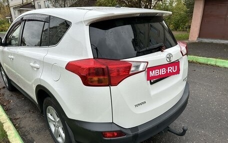 Toyota RAV4, 2013 год, 2 300 000 рублей, 4 фотография