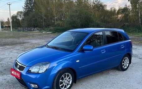 KIA Rio II, 2011 год, 725 000 рублей, 1 фотография