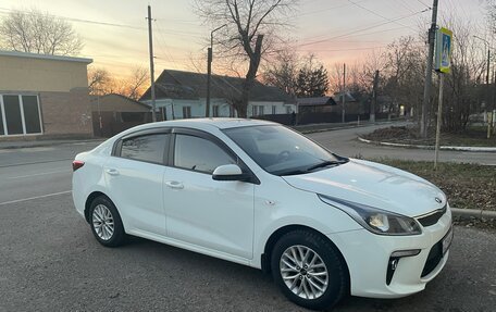 KIA Rio IV, 2017 год, 1 390 000 рублей, 1 фотография