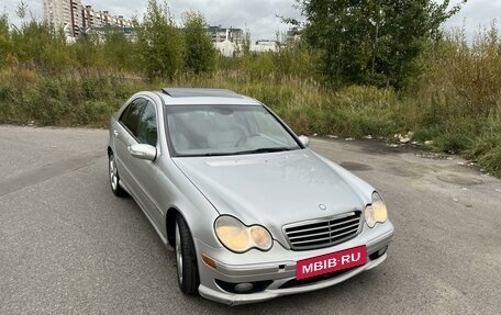 Mercedes-Benz C-Класс, 2005 год, 650 000 рублей, 4 фотография