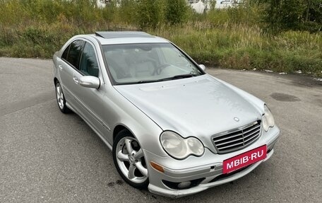 Mercedes-Benz C-Класс, 2005 год, 650 000 рублей, 8 фотография