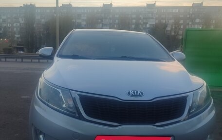 KIA Rio III рестайлинг, 2014 год, 1 250 000 рублей, 2 фотография