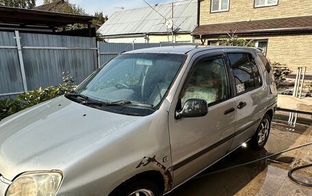 Toyota Raum I, 1999 год, 300 000 рублей, 3 фотография