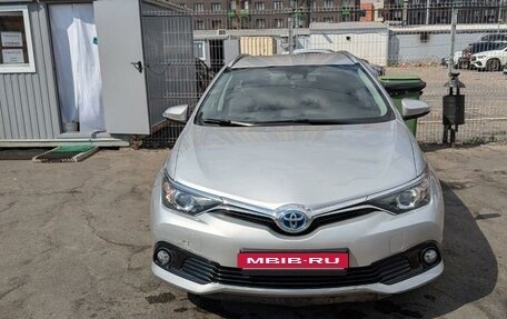 Toyota Auris II, 2017 год, 1 550 000 рублей, 10 фотография